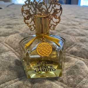 Vince Camuto Divina Eau de Parfum